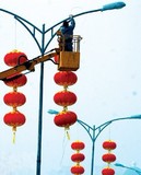 深圳高空外墙清洗,高空广告安装,高空作业车